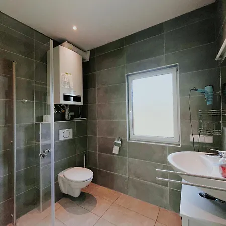 Haus Marksburg بيت للعطل لانشتاين